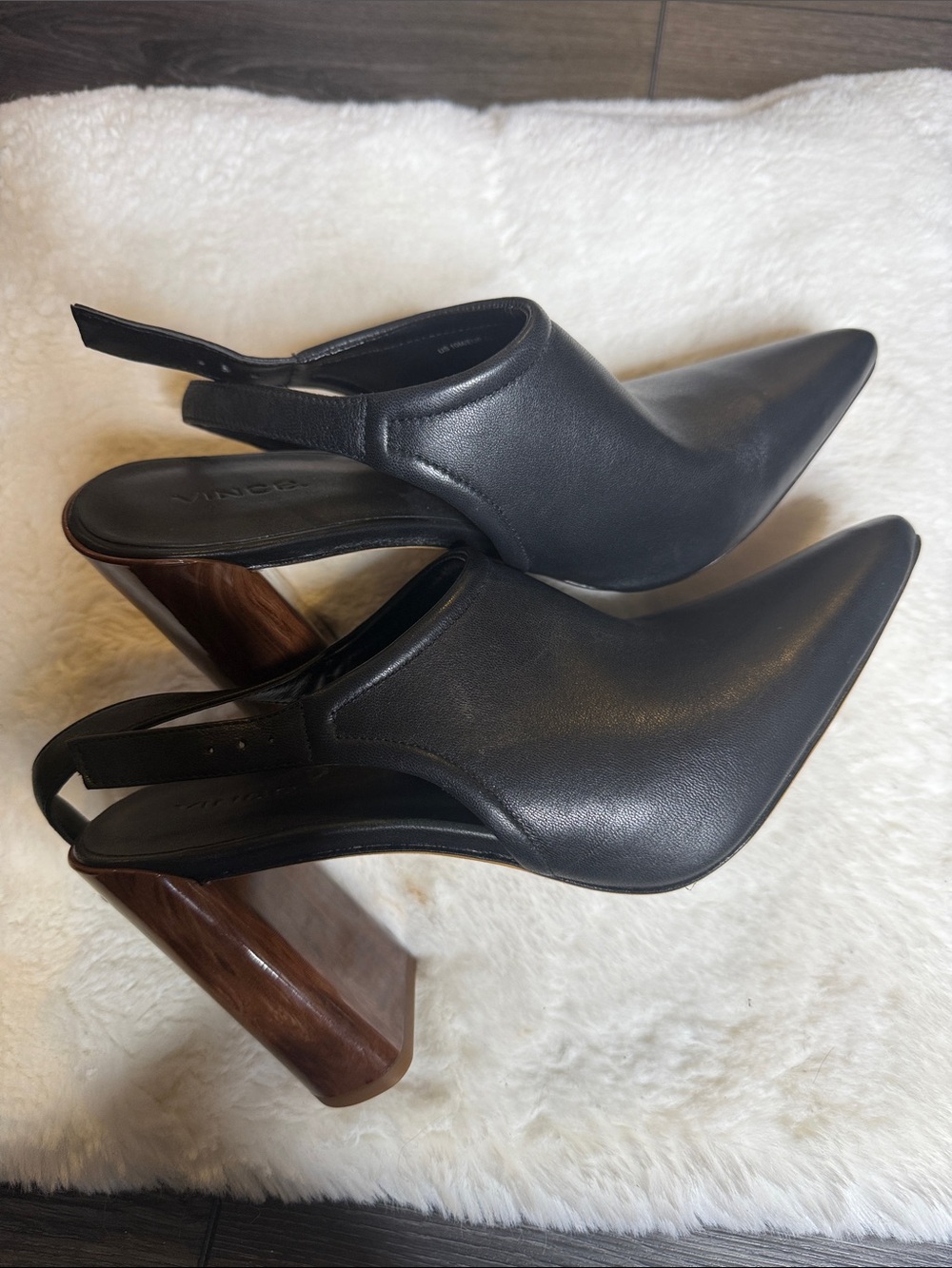 Vince. Chunky vinyl heels Black & Brown